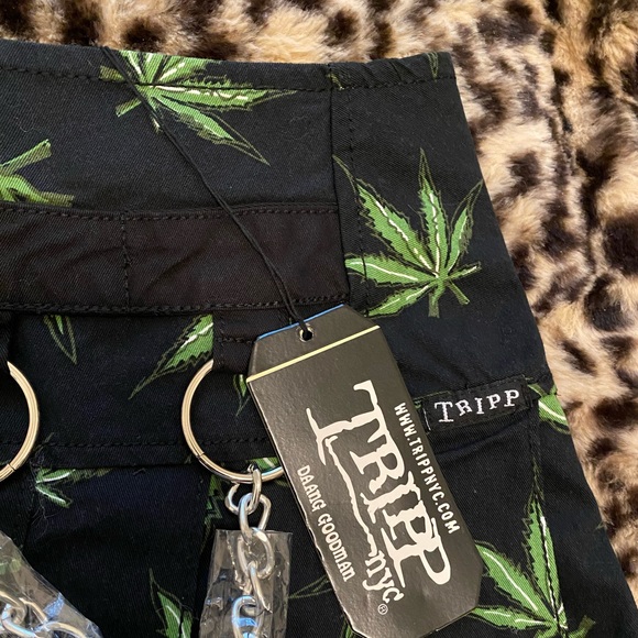 Tripp NYC Grass Mary Chain Pleated Skirt - Picture 4 of 8